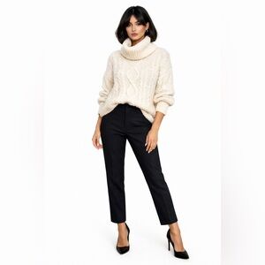 Vince. Black trouser pants in black